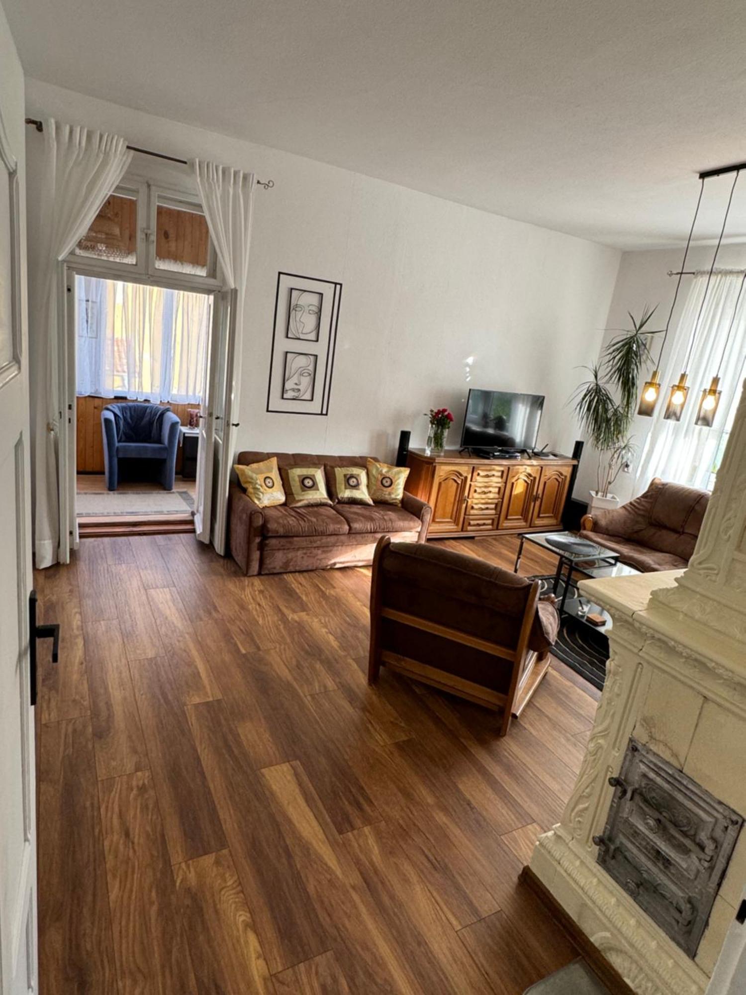 Apartment Almar Cieplice-zdroj *